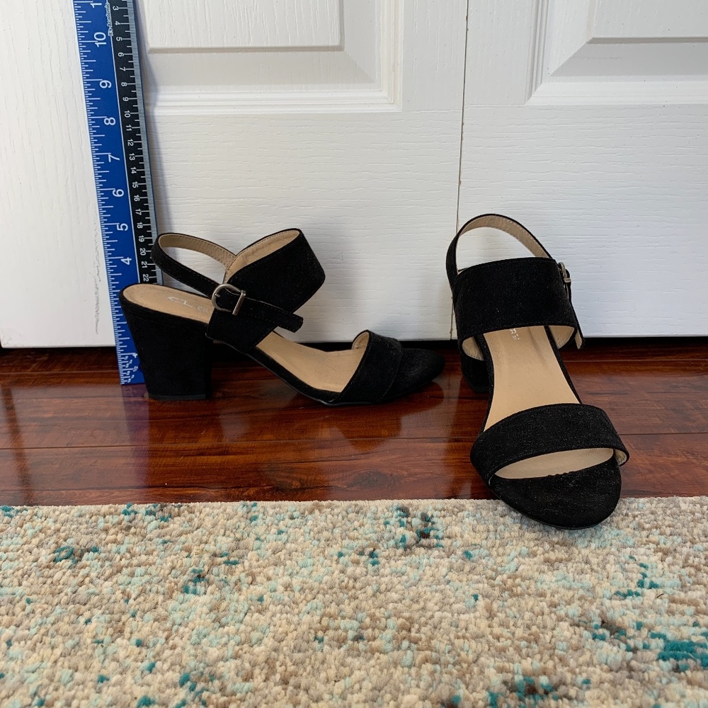 Black heeled sandals